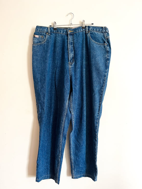 VINTAGE Midwash Jeans (W18-20)